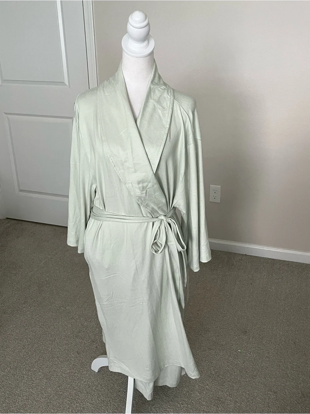 NWT Softies Dream Shawl Collar Robe in Light Sage - Size 2X/3X - Picture 4 of 11